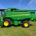 JD T550i - Only 403 & 547hrs.