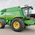 JD S690i HillMaster- 2339 & 3153 hours
