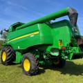 JD T550i - Only 403 & 547hrs.