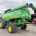 JD S690i HillMaster- 2339 & 3153 hours