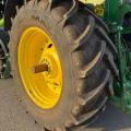 JD 8220 - Only 5189 Hours