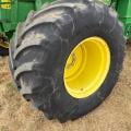 JD S690i HillMaster- 2339 & 3153 hours