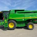 JD S690i 4wd HillMaster - 2445 & 2965 hrs.