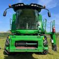 JD T550i - Only 403 & 547hrs.