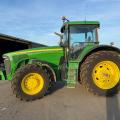 JD 8220 - Only 5189 Hours