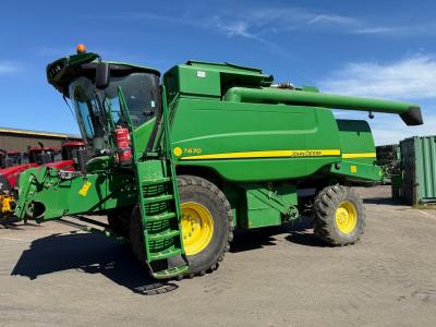 JD T670 - 2206 & 2915 Hours