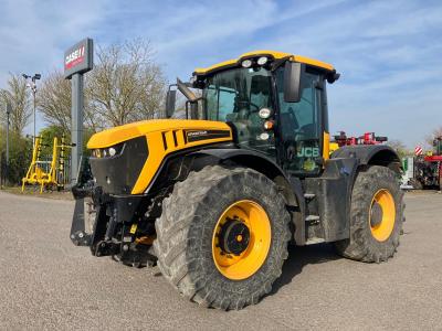 JCB 4220 Fastrac - 4135hrs
