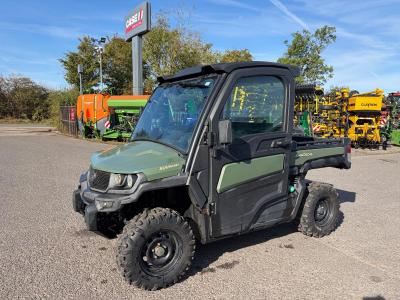 JD 865M XUV Gator
