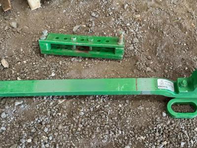 John Deere 8000 Series Swinging Draw Bar