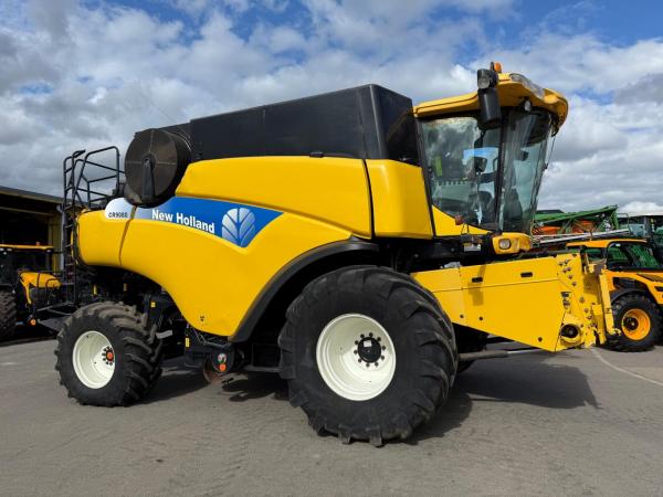 NH CR 9080 - 2853 & 3698 Hours