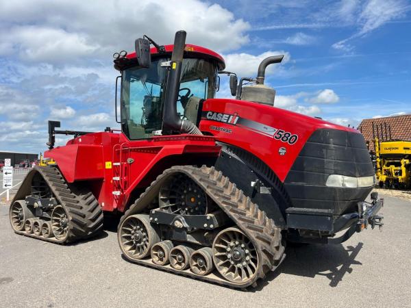 Case 580 Quadtrac - Only 4694 hours