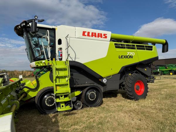 Claas 770TT - 2185 & 3003 Hours - SOLD