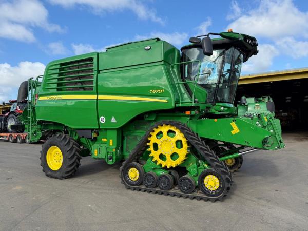 JD T670i TT - Only 312 & 421 Hours - SOLD