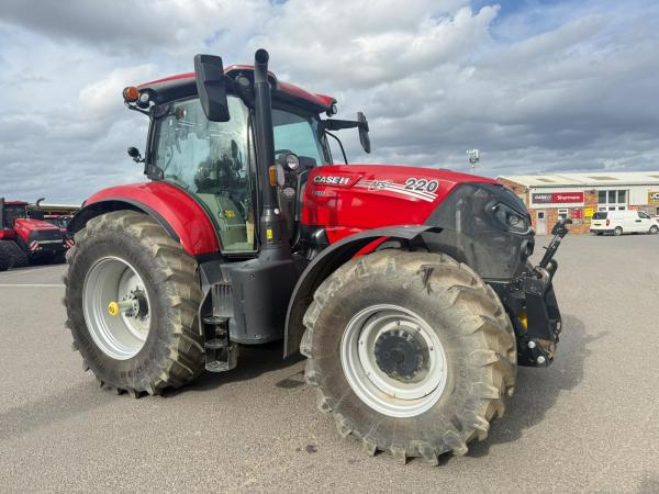 Case Puma 220 - only 440 hrs!