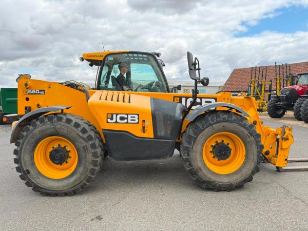 JCB 560-80 Agri Plus - 4947 hrs